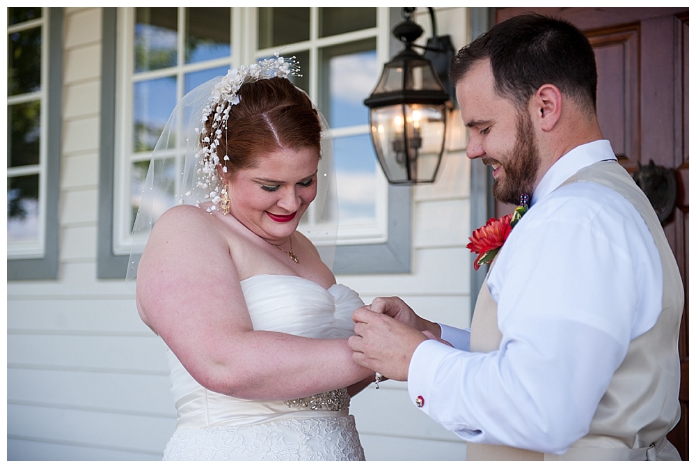 bride groom first look