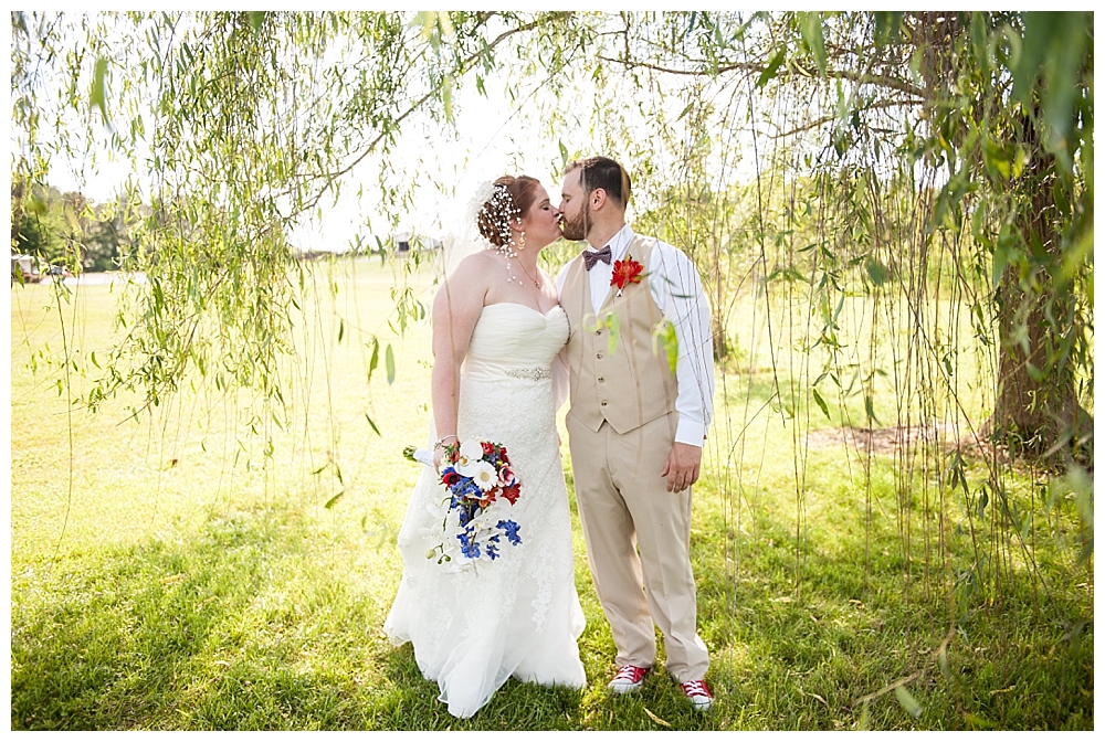 bride groom wedding portrait in weeping willow