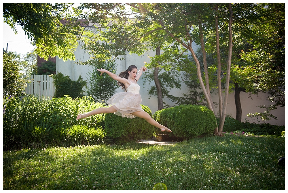 Georgetown dancer portraits leaping