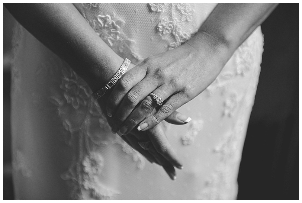 brides hands
