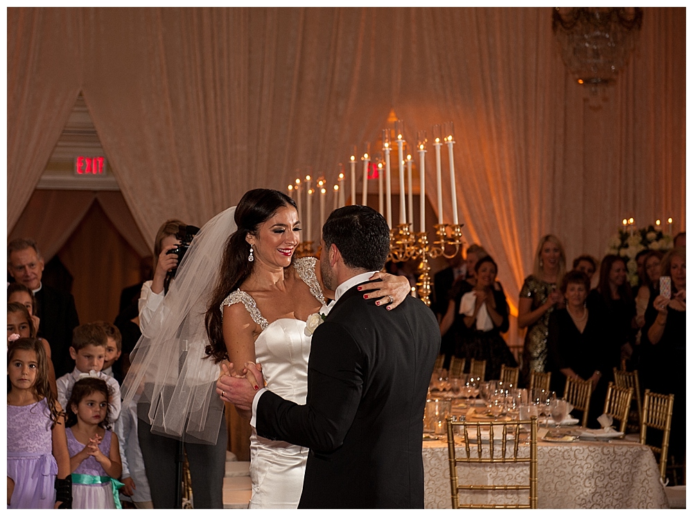 bride groom first dance