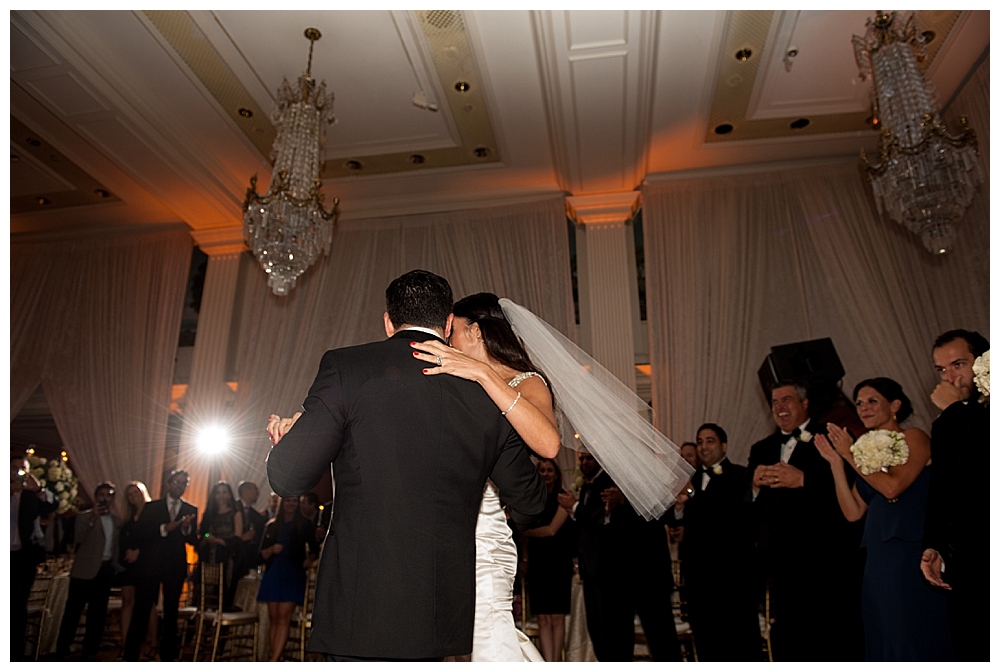 bride groom first dance