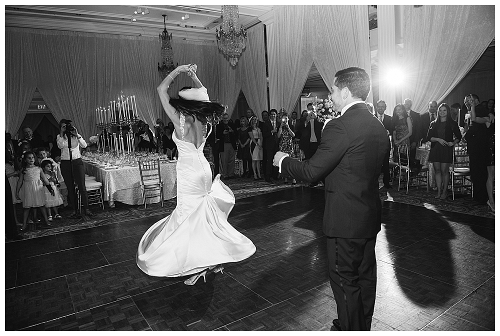 bride groom first dance