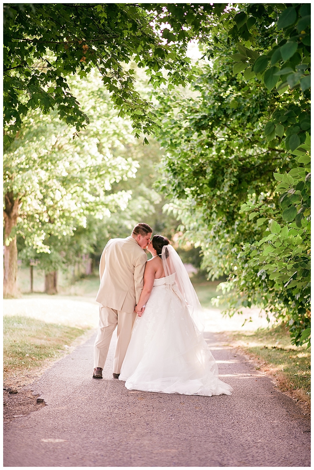 cloverdale barn wedding winchester va