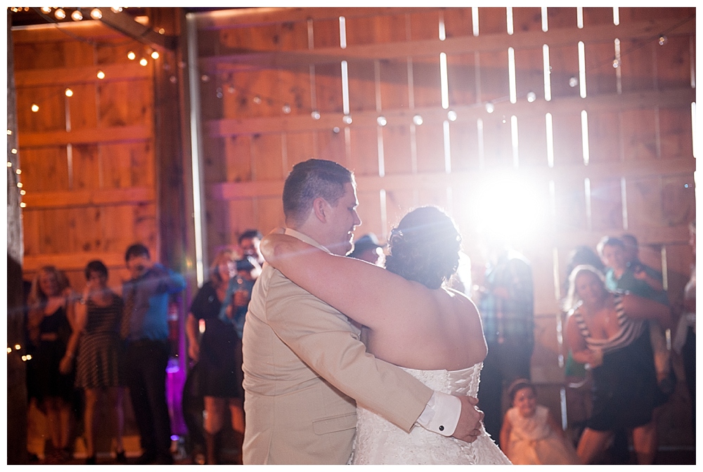 cloverdale barn wedding winchester va