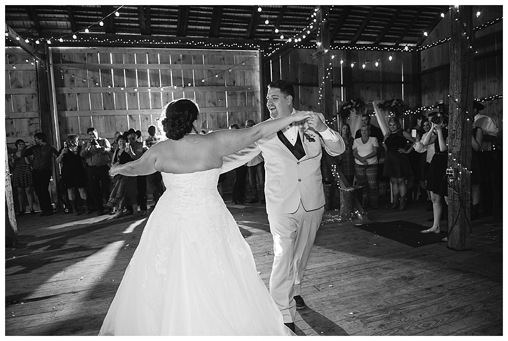 cloverdale barn wedding winchester va