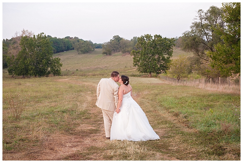 cloverdale barn wedding winchester va