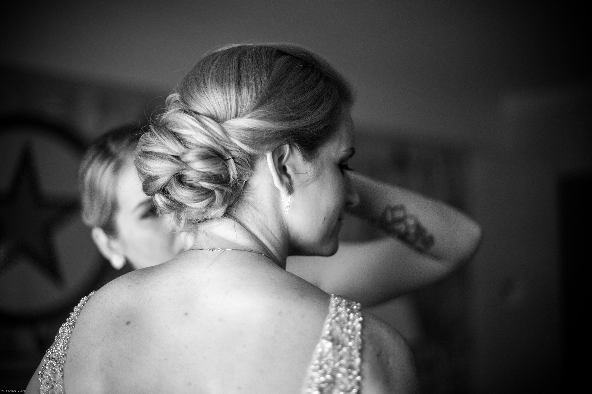 bride getting ready the alexandrian hotel wedding pictures Alexandria Virginia